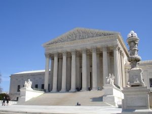 1038828_u_s__supreme_court_2-300x225